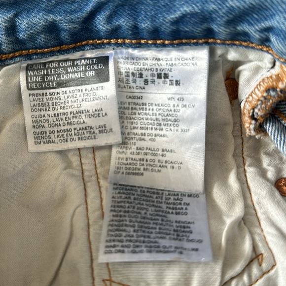 Levi's® Premium 501® ORIGINAL CROPPED WEDGIE STRAIGHT FIT WOMEN'S JEANS size 27 - Picture 9 of 10